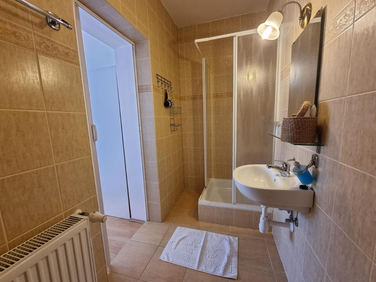 Abigél Vendégház Miskolc Extérieur photo