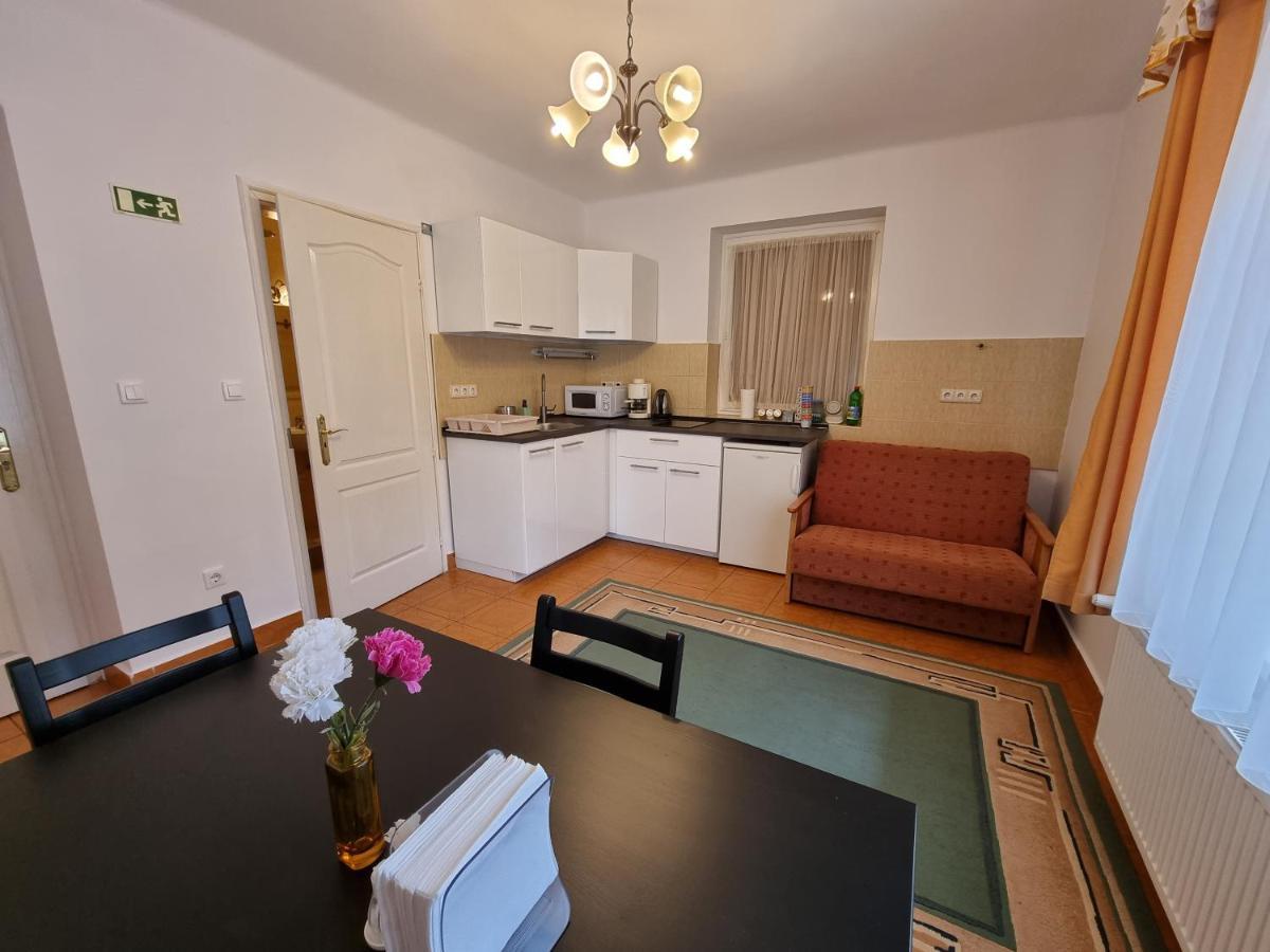 Abigél Vendégház Miskolc Extérieur photo